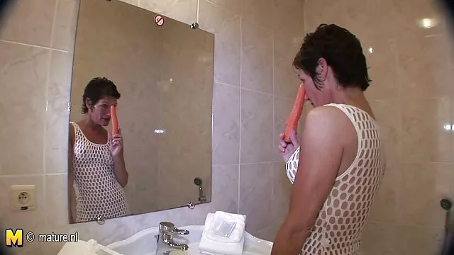 چشم نوجوان سبزه سوپر فیلم سیکس بسته شد