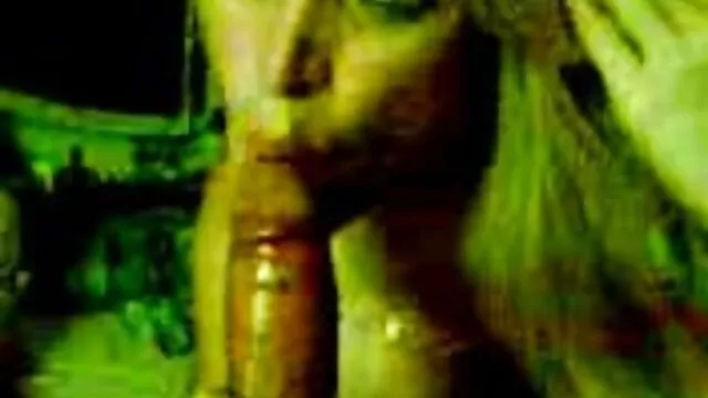 Fuck - GF به ماشین خم شده و مقعد عکس و فیلم سوپر خارجی انجام می دهد